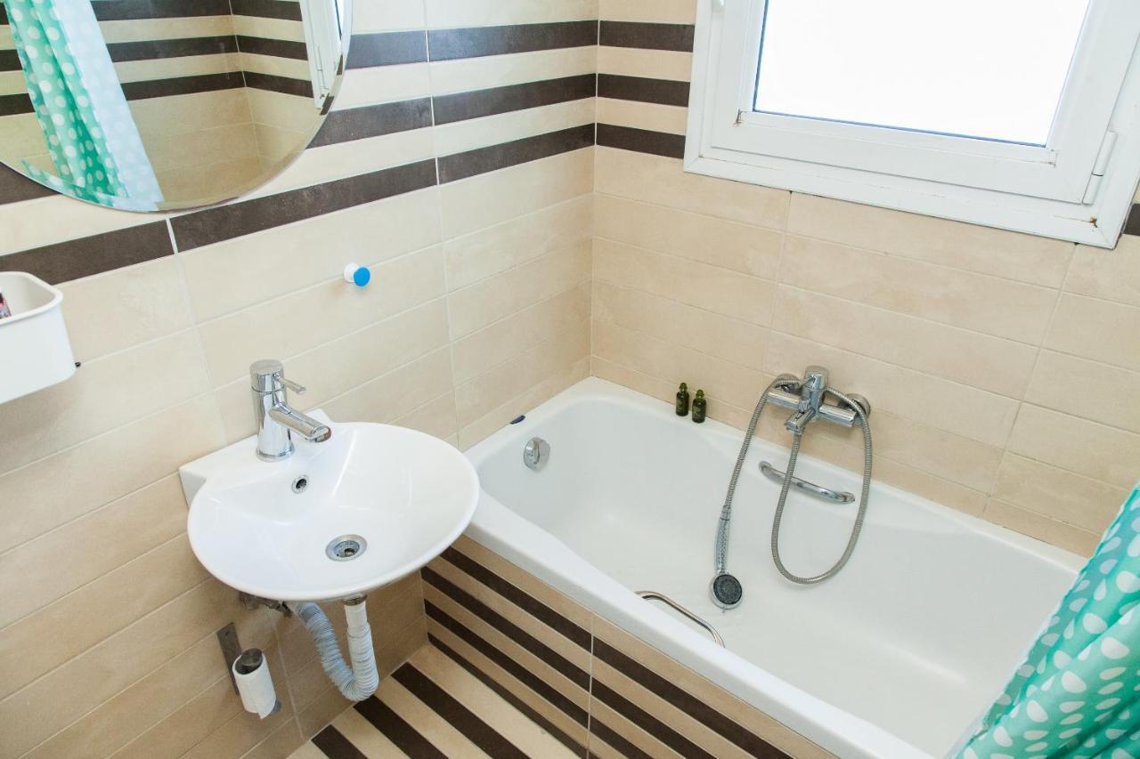 Bright Apt. With Lovely View In Lycabettus! Apartamento Atenas Exterior foto